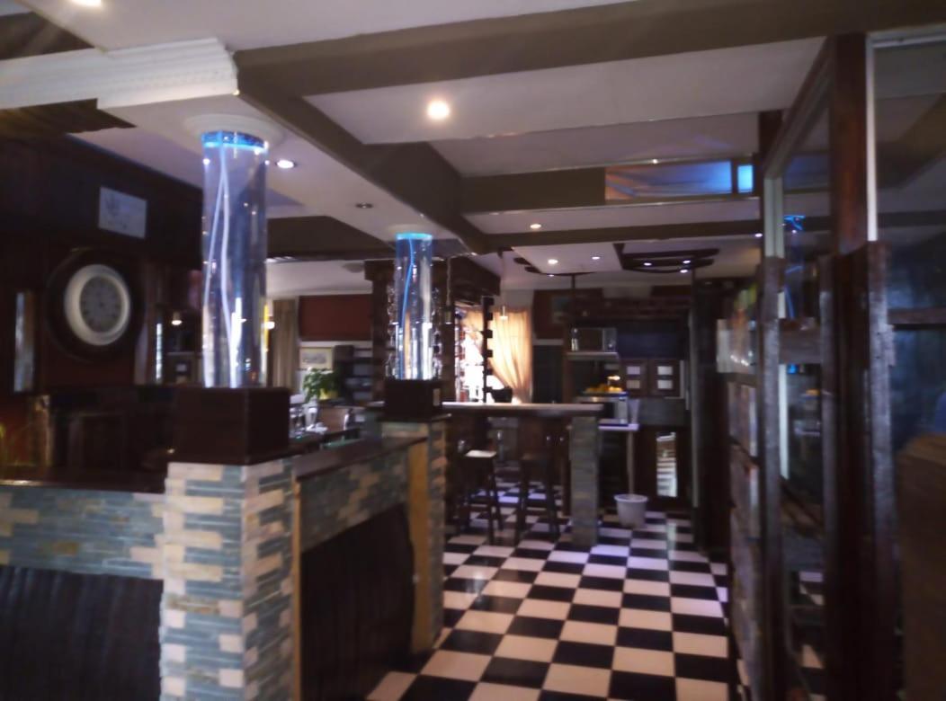 Bread And Barrel Guesthouse Bellville Cape Town Ngoại thất bức ảnh